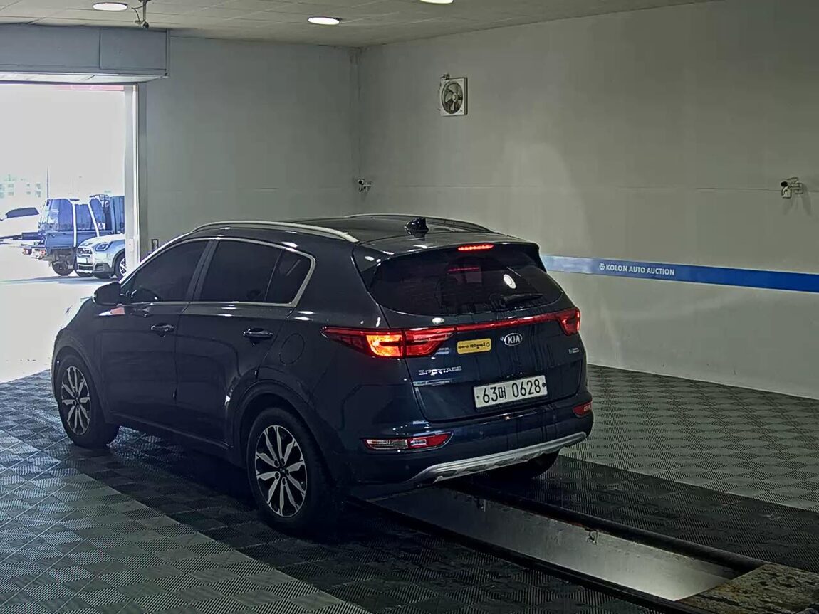 KIA NEW SPORTAGE R2.0 2WD NOBLESSE 2016 - zdjęcie 6