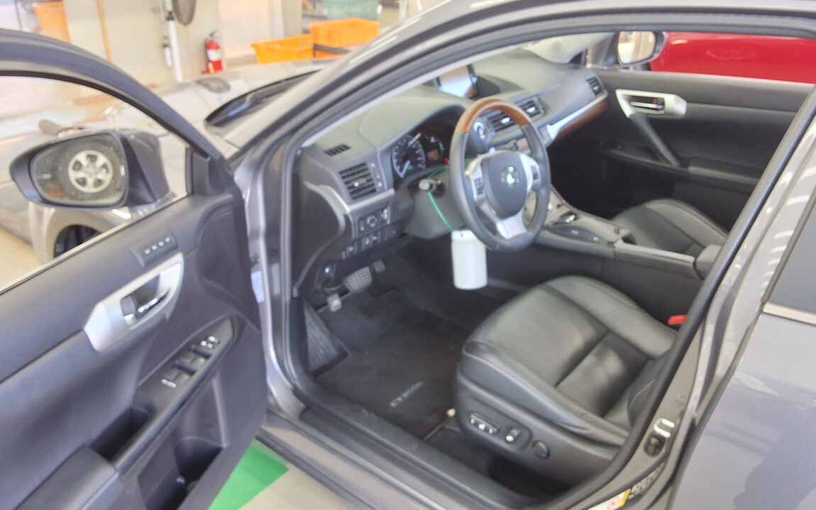 LEXUS CT 200h TRENDY 2012 - zdjęcie 10