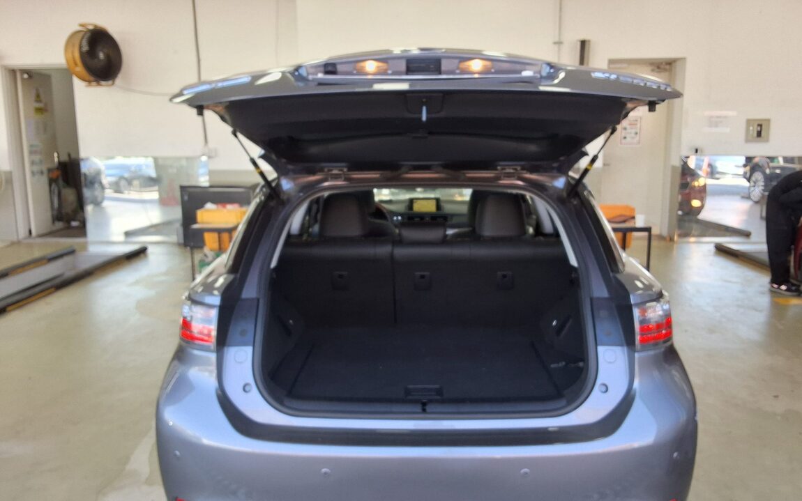 LEXUS CT 200h TRENDY 2012 - zdjęcie 15