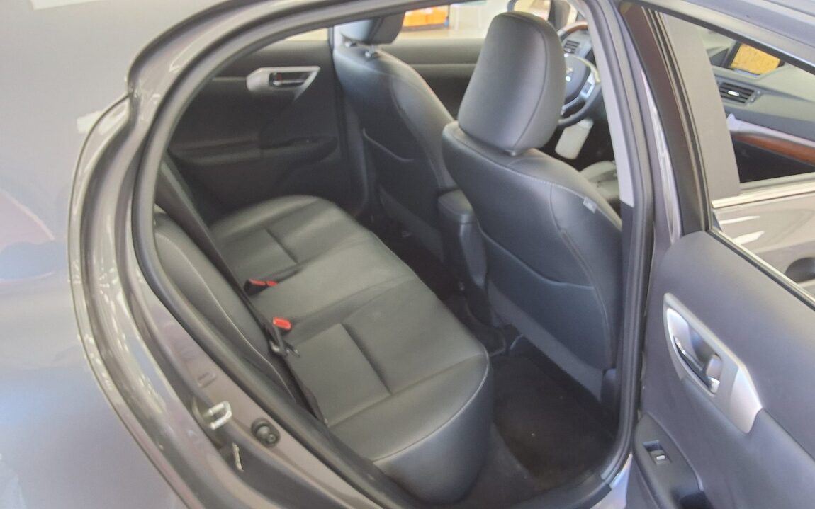 LEXUS CT 200h TRENDY 2012 - zdjęcie 13