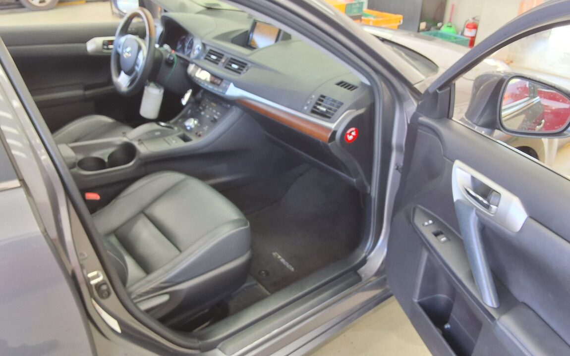 LEXUS CT 200h TRENDY 2012 - zdjęcie 14