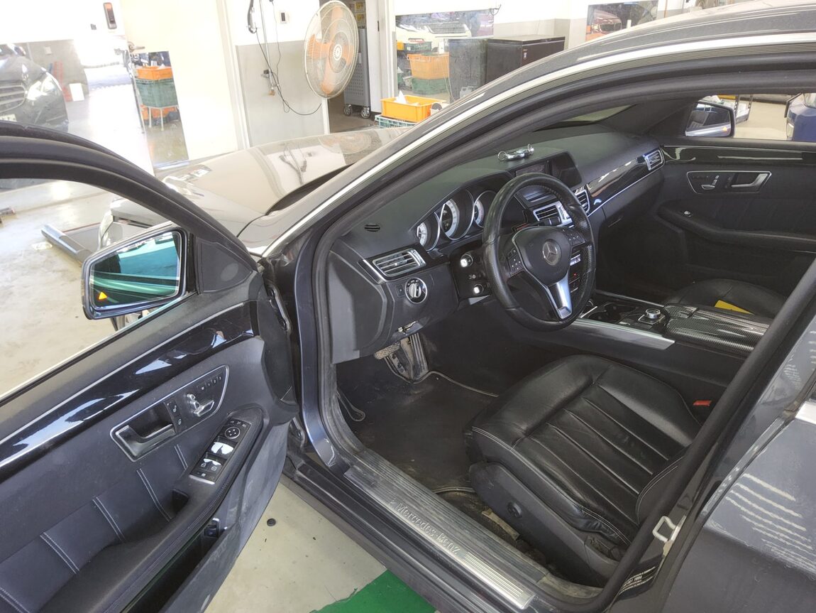 MERCEDES-BENZ E-CLASS (4TH GEN) E220 CDI AVANTGARDE 2016 - zdjęcie 10