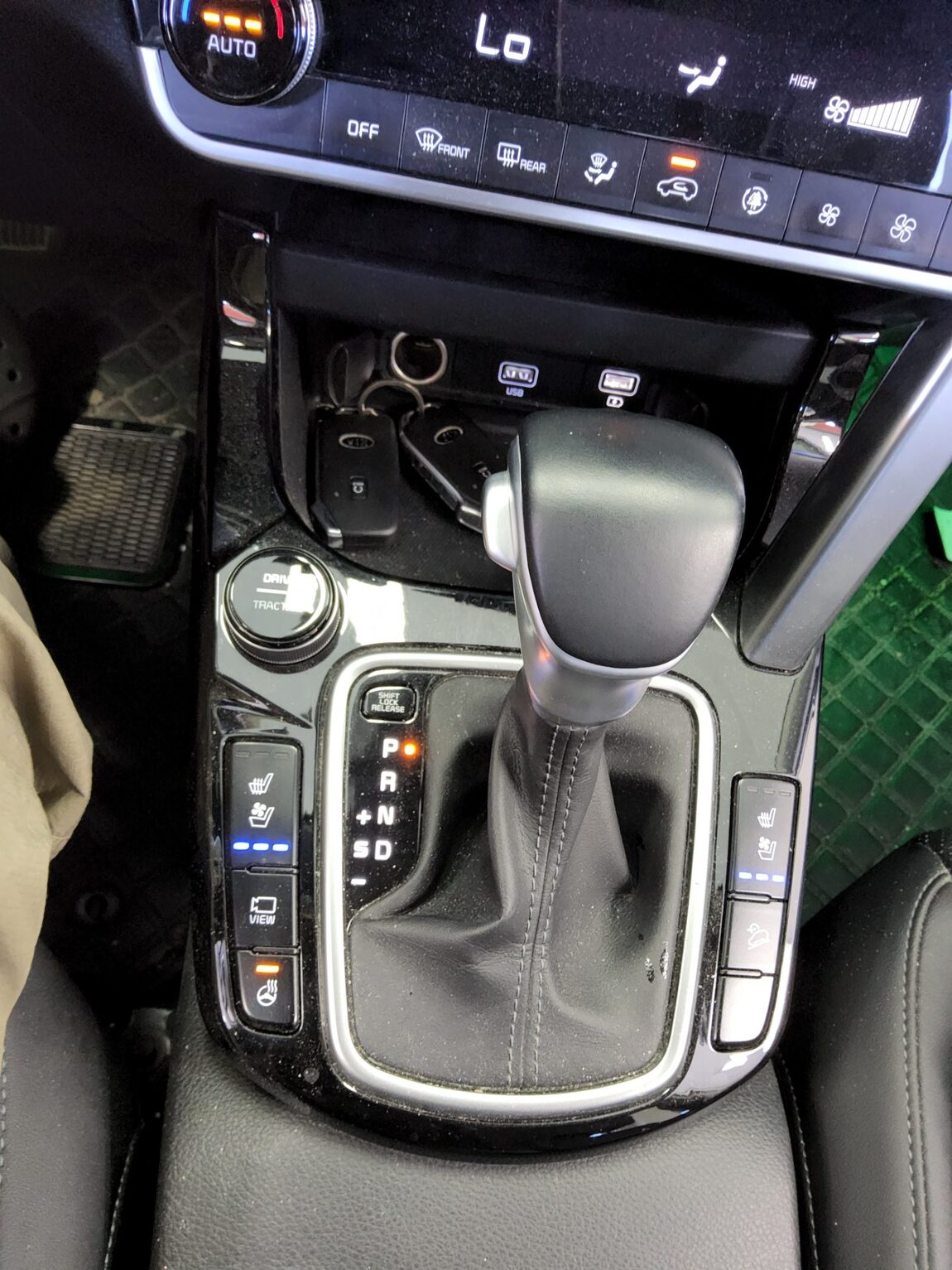 KIA SELTOS 1.6 GASOLINE 2WD SIGNATURE 2022 - zdjęcie 19