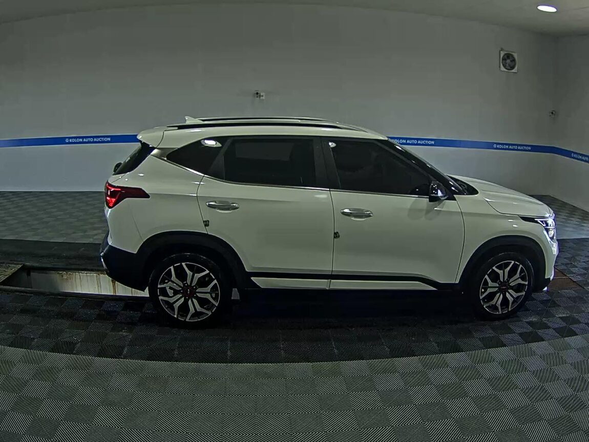 KIA SELTOS 1.6 GASOLINE 2WD SIGNATURE 2022 - zdjęcie 4