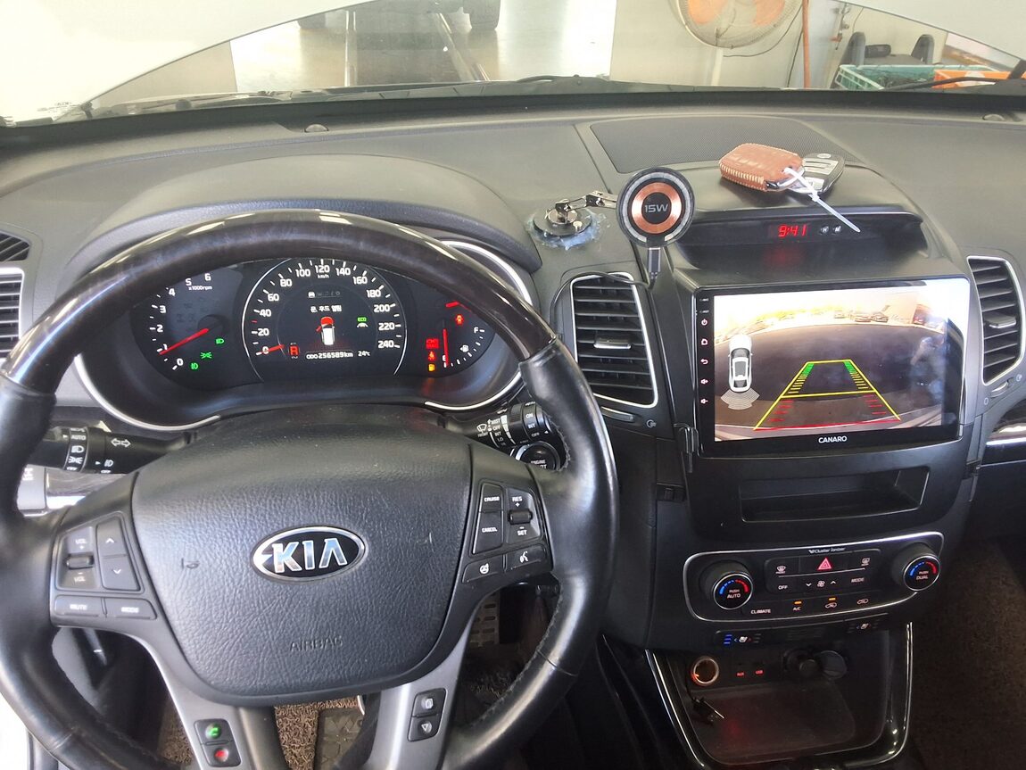 KIA NEW SORENTO R R2.0 4WD NOBLESSE 2014 - zdjęcie 18