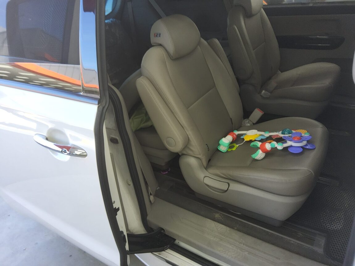 KIA THE NEW CARNIVAL 9-SEATER DIESEL PRESTIGE 2019 - zdjęcie 13