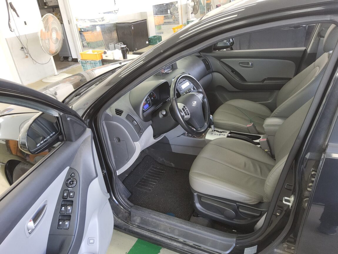 HYUNDAI AVANTE HD 1.6 VVT S16 LUXURY 2009 - zdjęcie 10