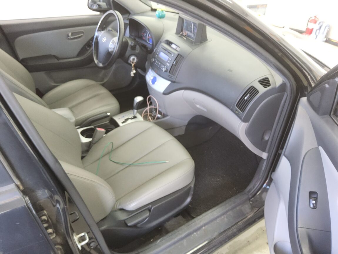 HYUNDAI AVANTE HD 1.6 VVT S16 LUXURY 2009 - zdjęcie 14
