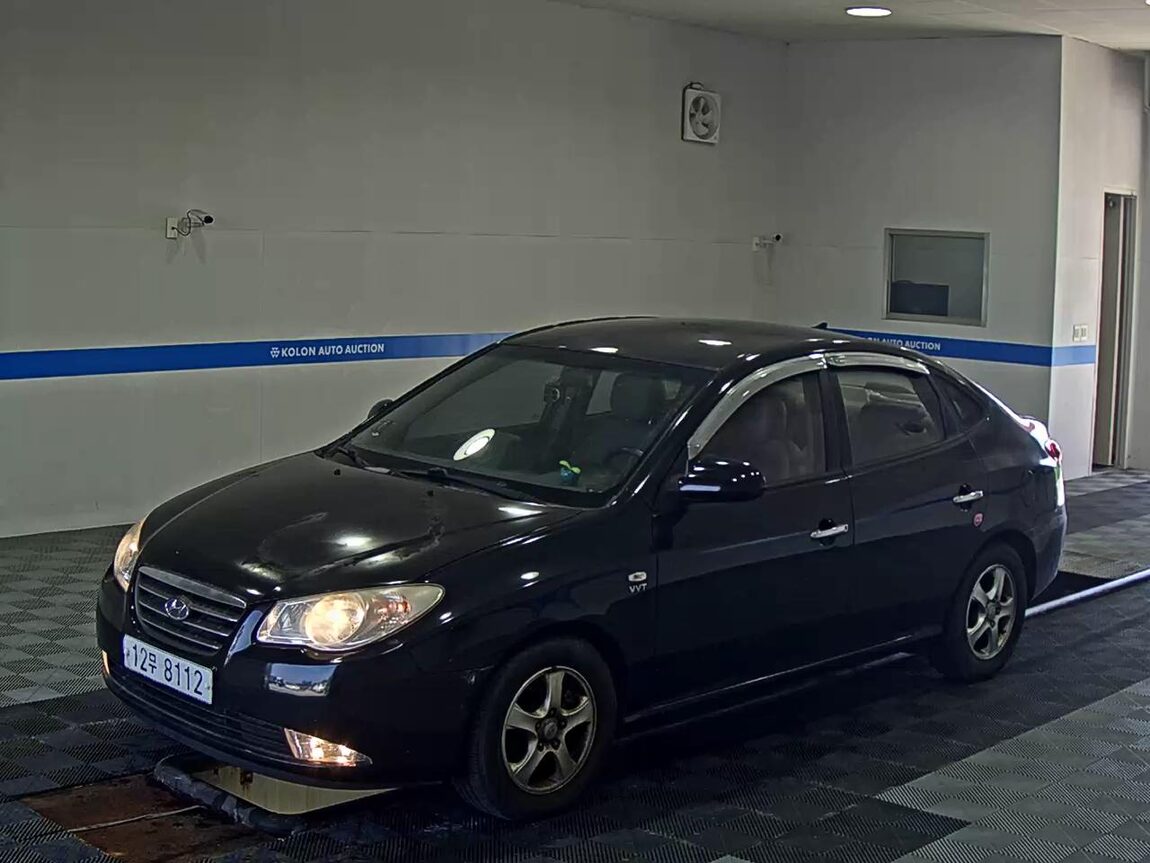 HYUNDAI AVANTE HD 1.6 VVT S16 LUXURY 2009 - zdjęcie 2