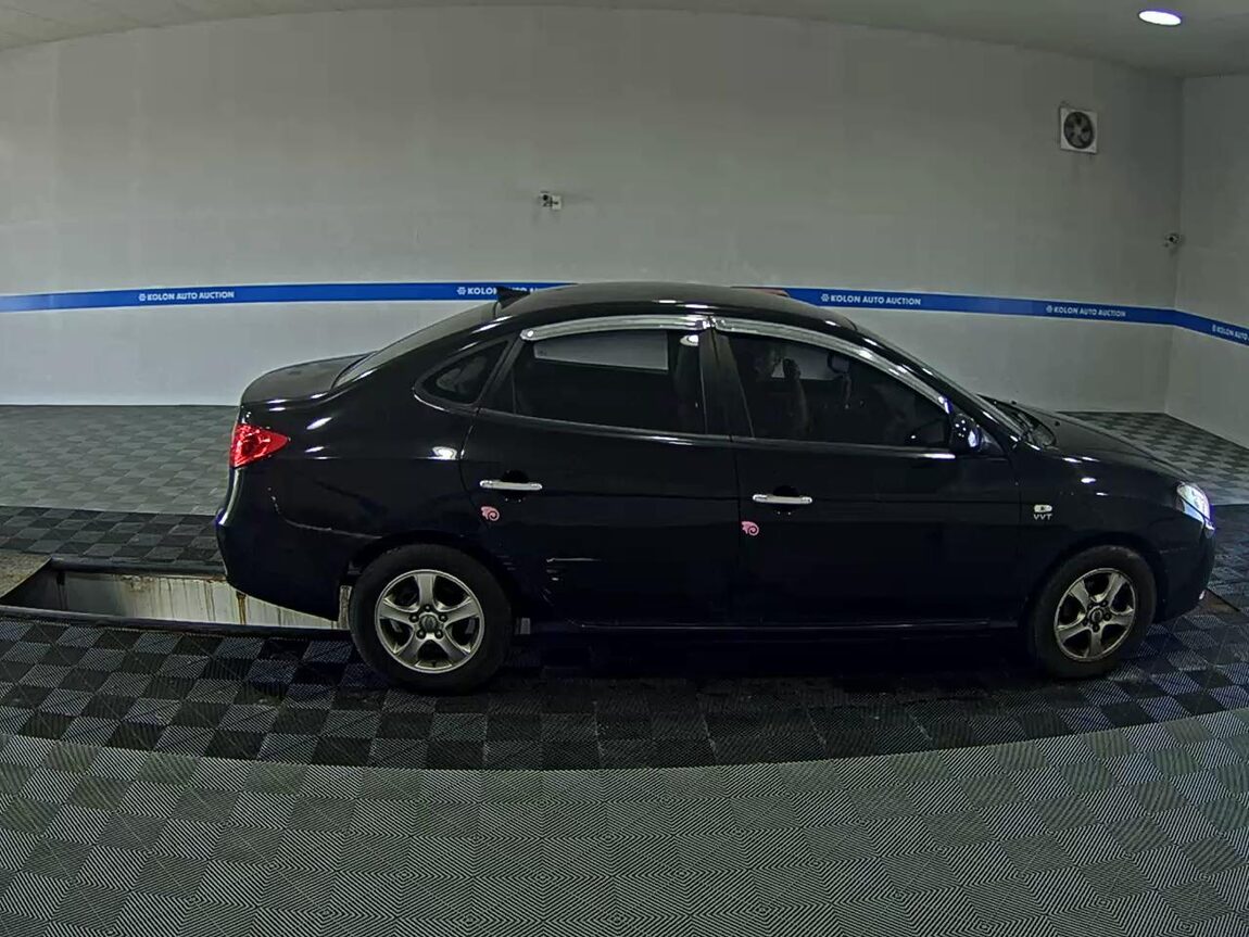 HYUNDAI AVANTE HD 1.6 VVT S16 LUXURY 2009 - zdjęcie 4