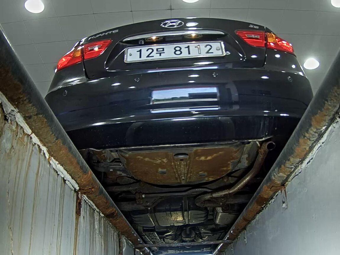 HYUNDAI AVANTE HD 1.6 VVT S16 LUXURY 2009 - zdjęcie 8