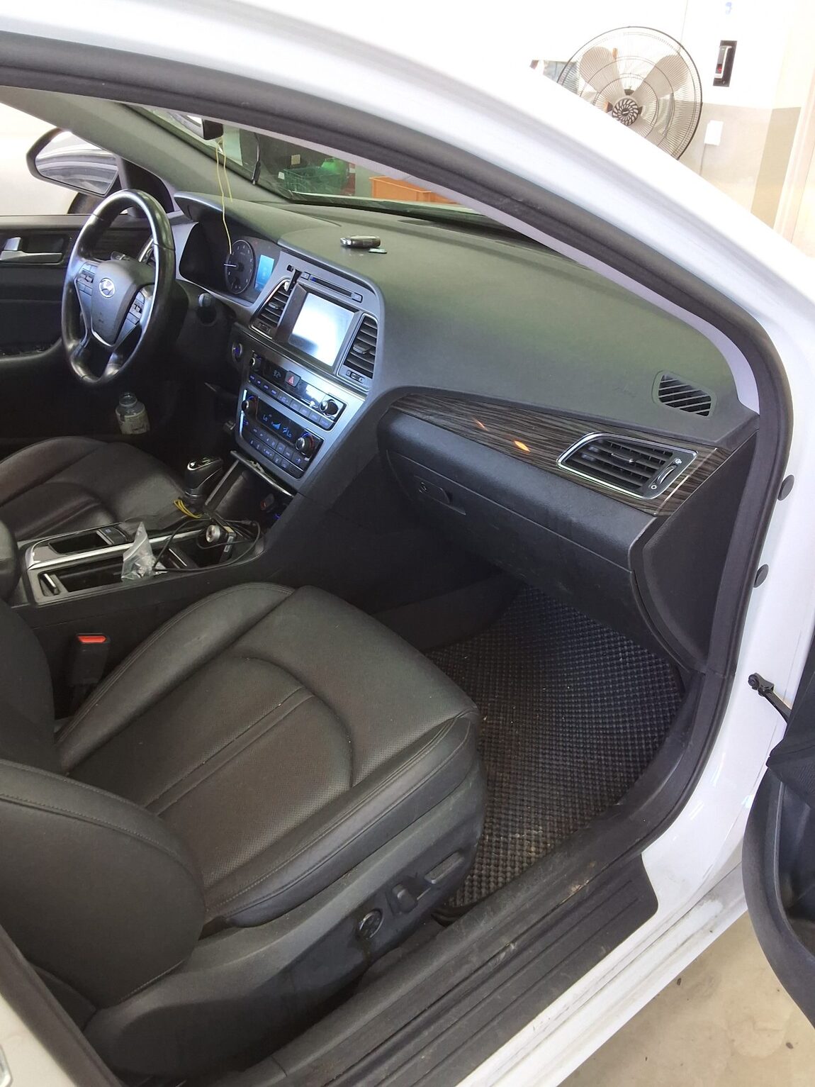HYUNDAI LF SONATA 2.0 CVVL SMART 2015 - zdjęcie 14