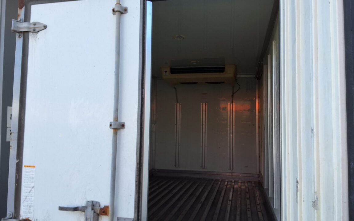 HYUNDAI PORTER II HIGH-ROOF FREEZER BOX TRUCK SUPER CAB TWIN COMPRESSOR 2018 - zdjęcie 12