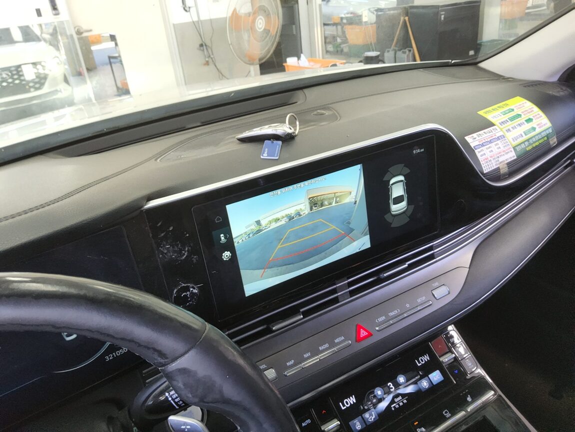 HYUNDAI THE NEW GRANDEUR IG LPi 3.0 BUSINESS PREMIUM MODEL TYPE 2022 - zdjęcie 17