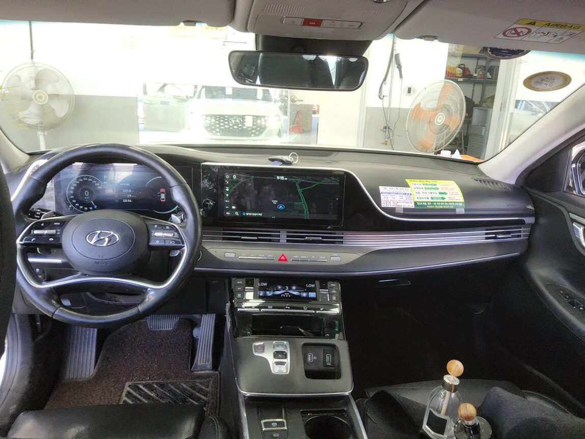 HYUNDAI THE NEW GRANDEUR IG LPi 3.0 BUSINESS PREMIUM MODEL TYPE 2022 - zdjęcie 11