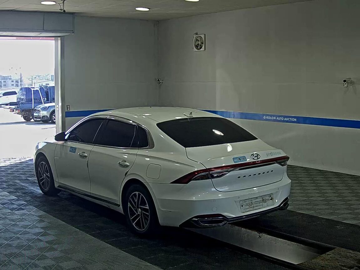 HYUNDAI THE NEW GRANDEUR IG LPi 3.0 BUSINESS PREMIUM MODEL TYPE 2022 - zdjęcie 6