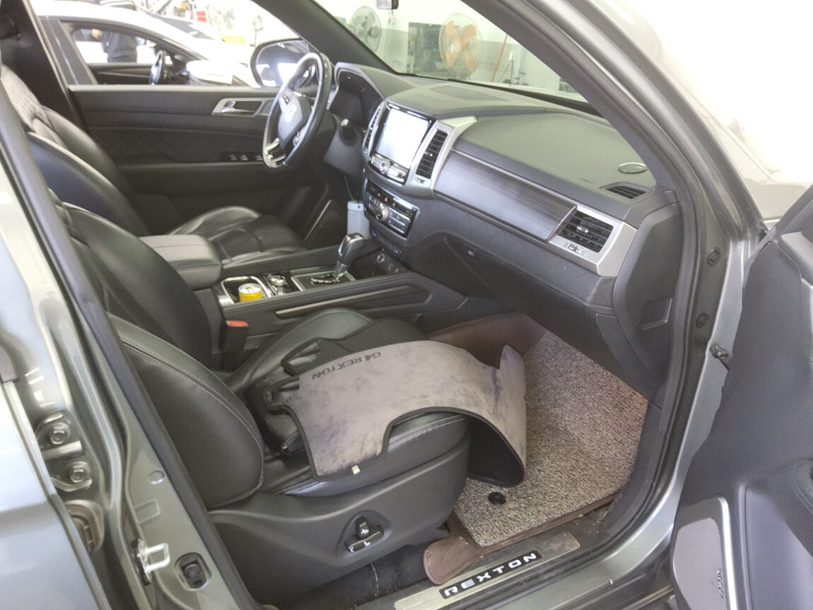 KG MOBILITY (SSANGYONG) G4 REXTON 2.2 4WD HERITAGE 2018 - zdjęcie 14