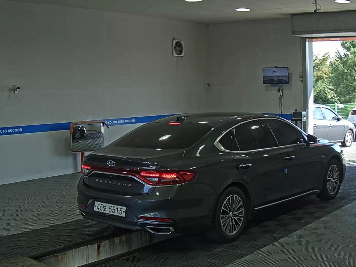 HYUNDAI GRANDEUR IG HYBRID 2.4 HEV EXCLUSIVE SPECIAL 2019 - zdjęcie 5