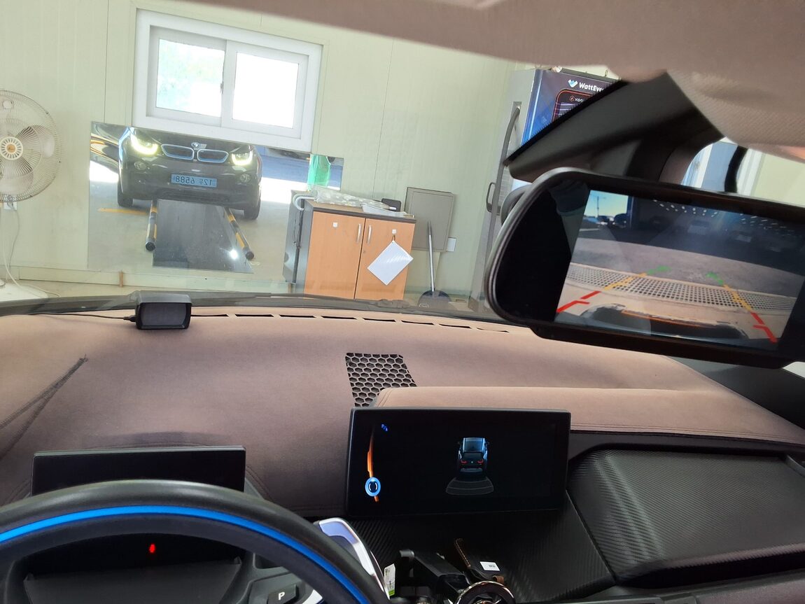 BMW i3 LUX 2015 - zdjęcie 24