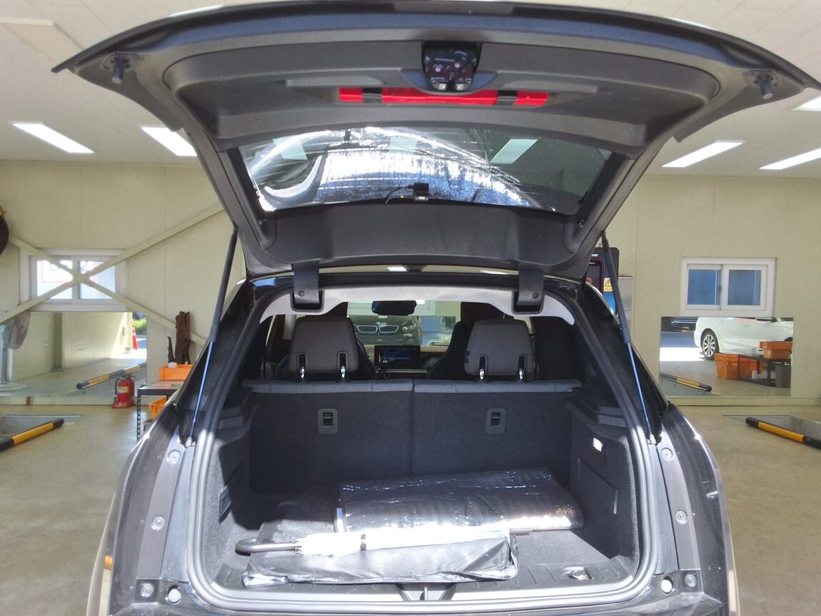 BMW i3 LUX 2015 - zdjęcie 16