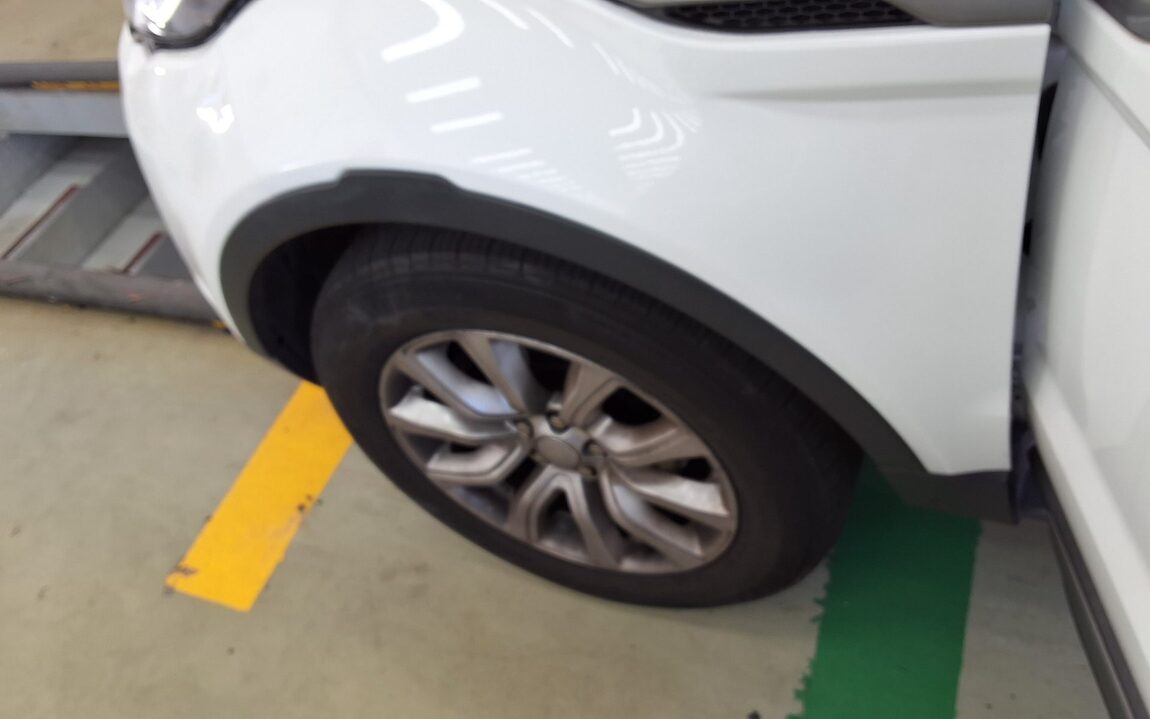 LAND ROVER RANGE ROVER EVOQUE 2.0 TD4 SE 2018 - zdjęcie 23