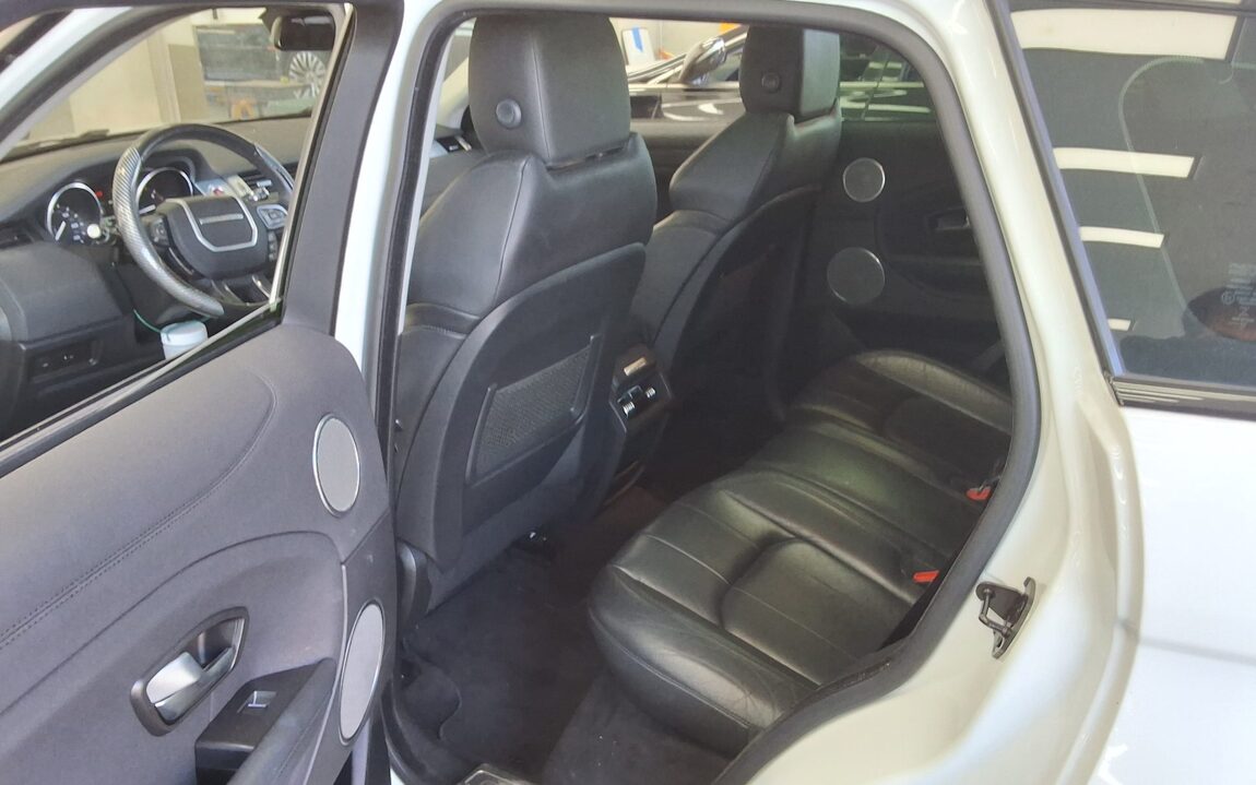 LAND ROVER RANGE ROVER EVOQUE 2.0 TD4 SE 2018 - zdjęcie 12