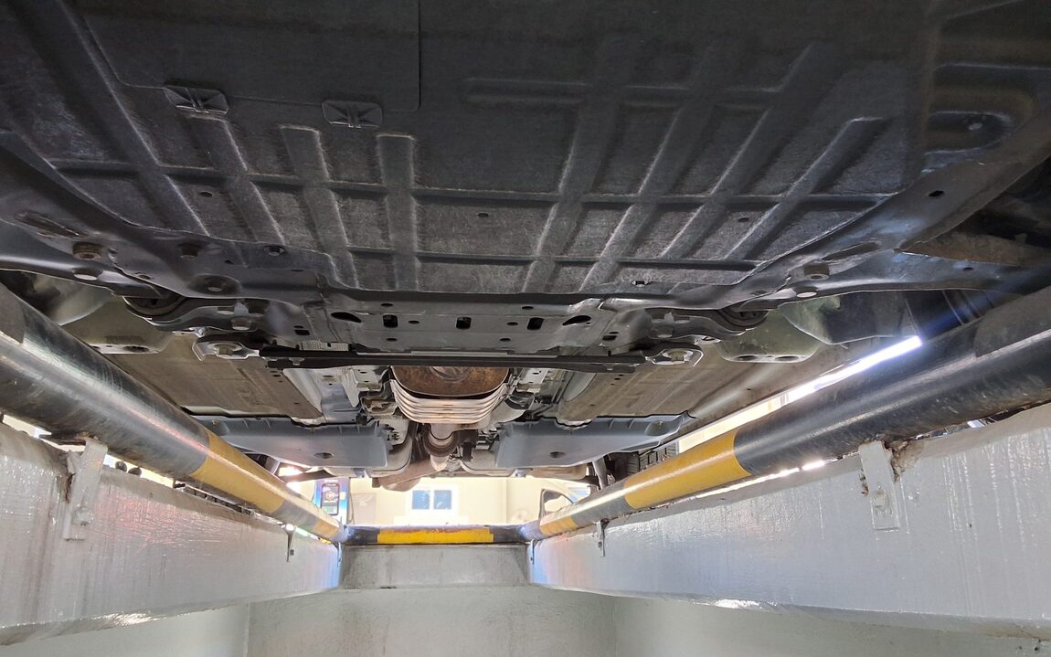 LAND ROVER RANGE ROVER EVOQUE 2.0 TD4 SE 2018 - zdjęcie 22