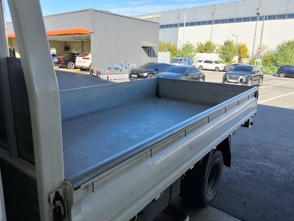 KIA BONGO III CARGO WING BODY 1.2 TON 2018 - zdjęcie 22