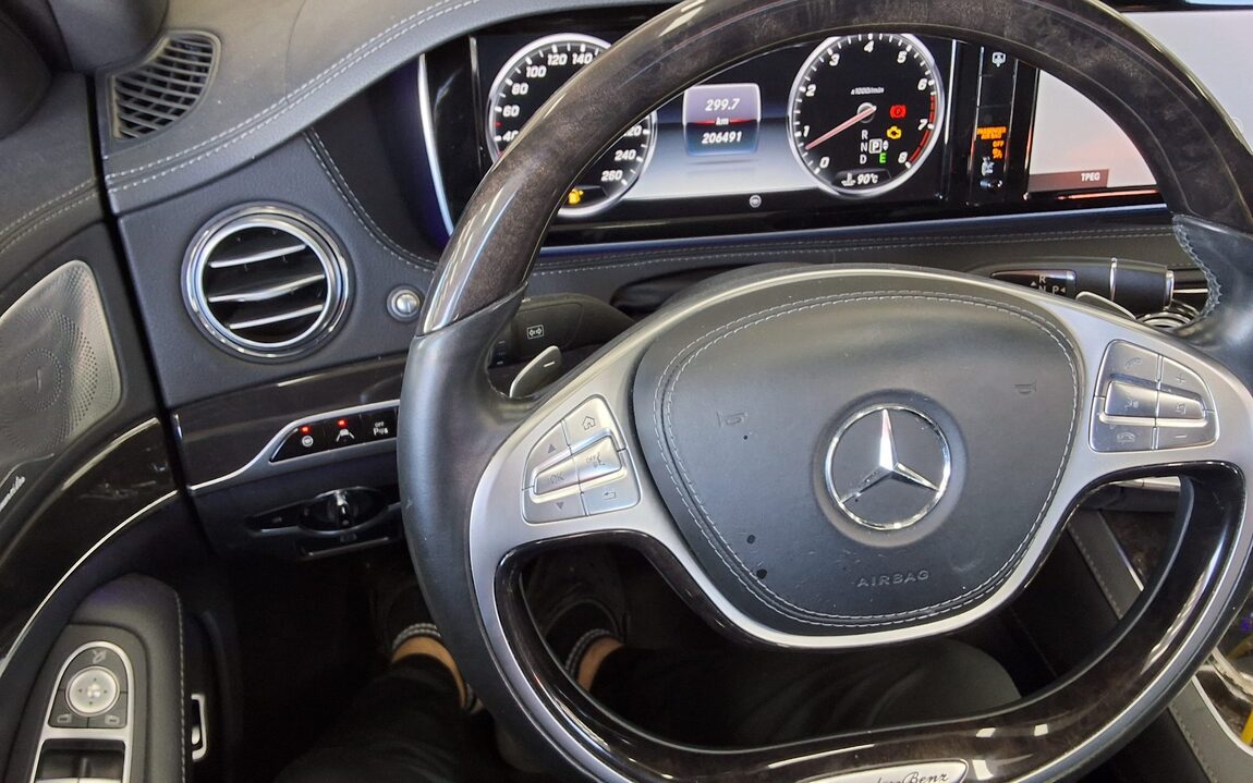 MERCEDES-BENZ S-CLASS (6TH GEN) S400L 4MATIC 2016 - zdjęcie 17