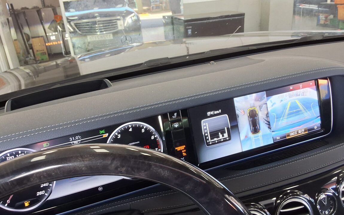 MERCEDES-BENZ S-CLASS (6TH GEN) S400L 4MATIC 2016 - zdjęcie 19