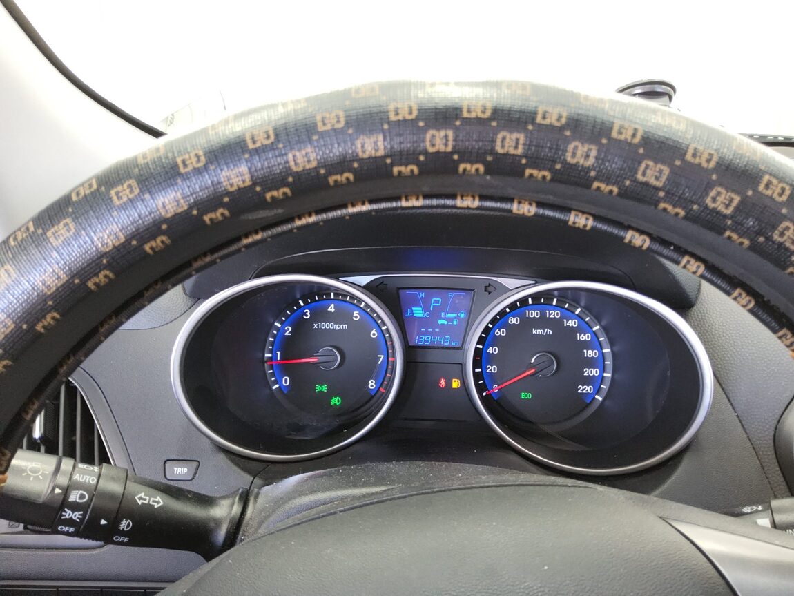 HYUNDAI NEW TUCSON ix GASOLINE 2.0 GDi 2WD STYLE 2014 - zdjęcie 9
