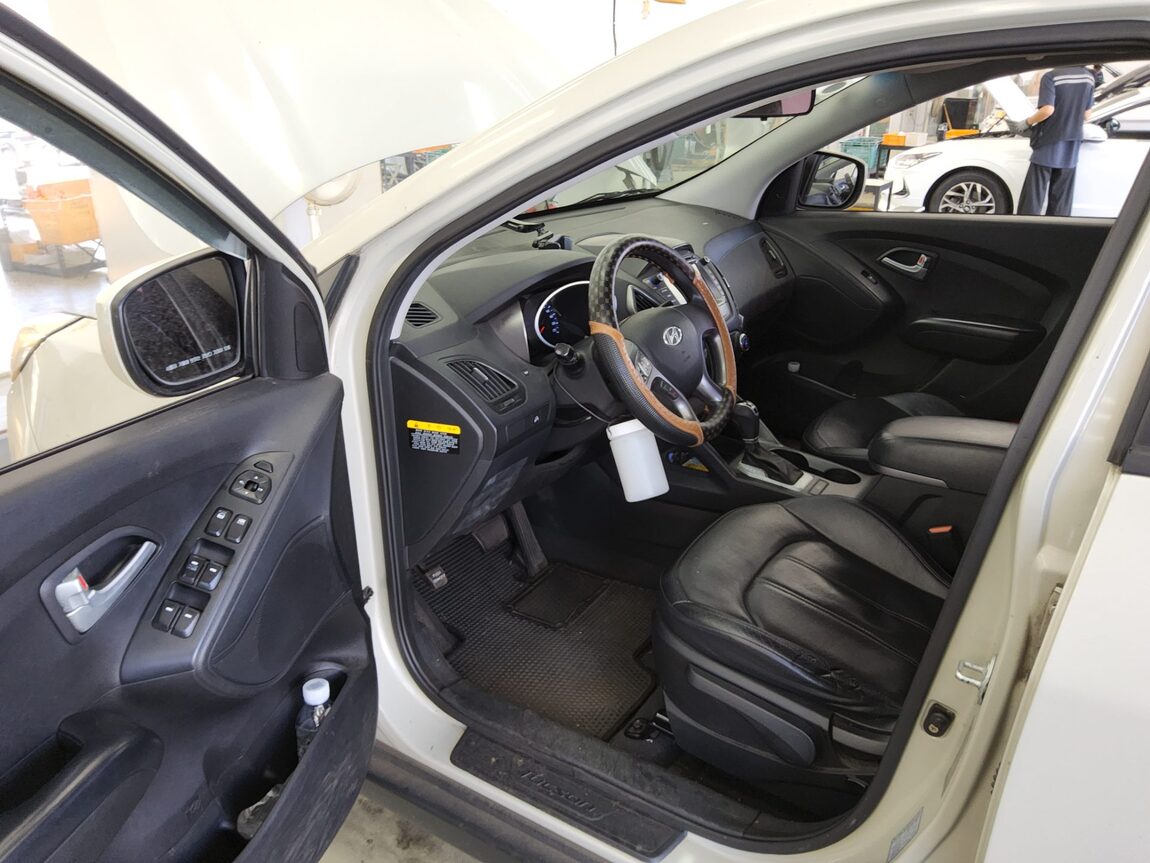 HYUNDAI NEW TUCSON ix GASOLINE 2.0 GDi 2WD STYLE 2014 - zdjęcie 10