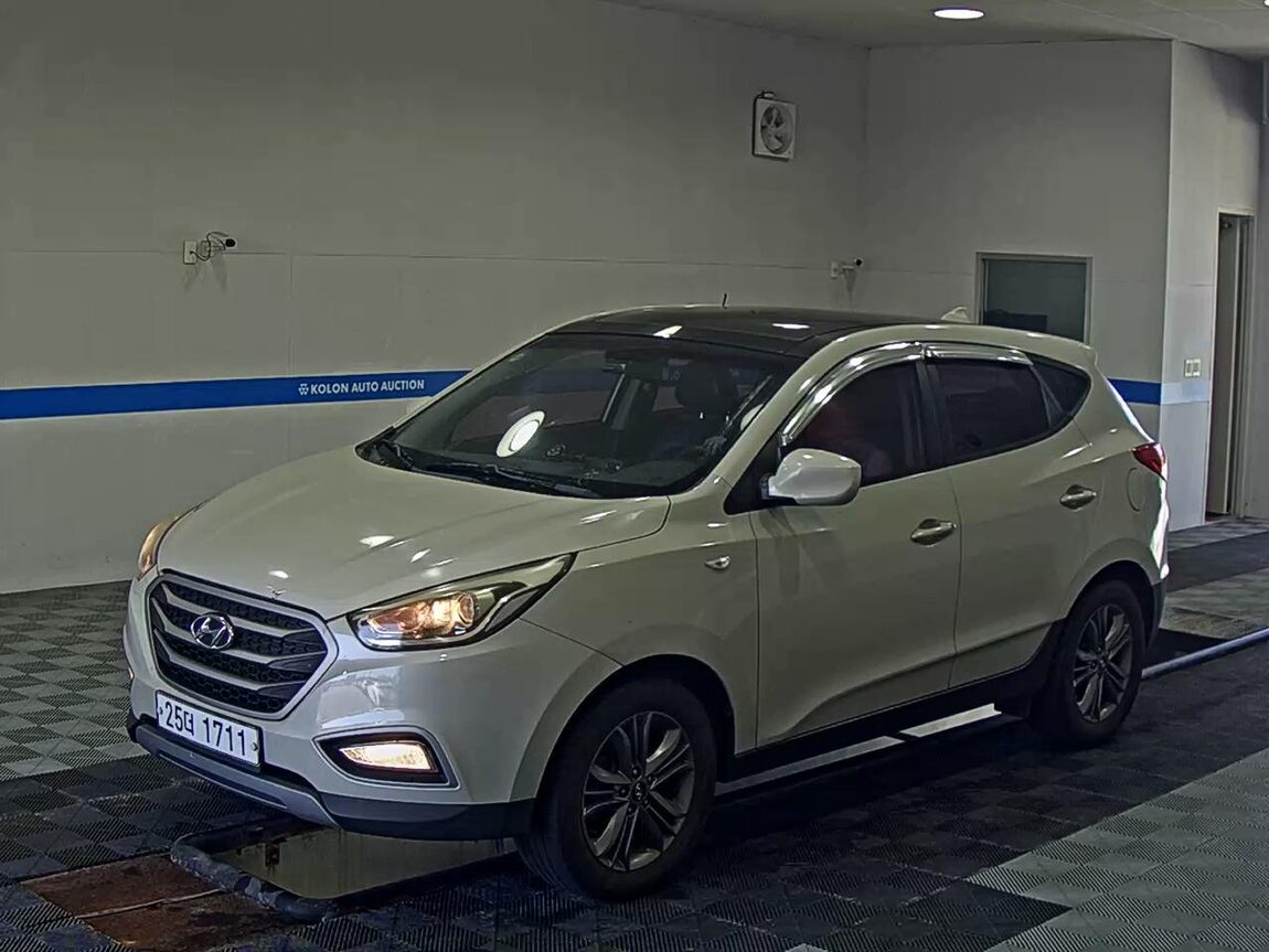 HYUNDAI NEW TUCSON ix GASOLINE 2.0 GDi 2WD STYLE 2014 - zdjęcie 2