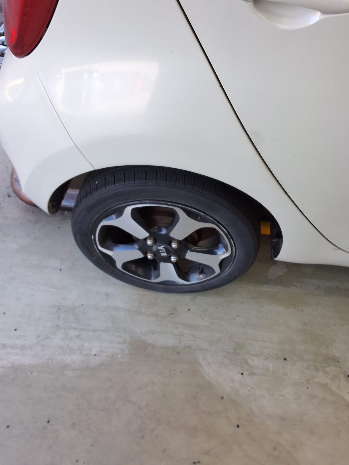KIA ALL NEW MORNING GASOLINE DELUXE 2013 - zdjęcie 23