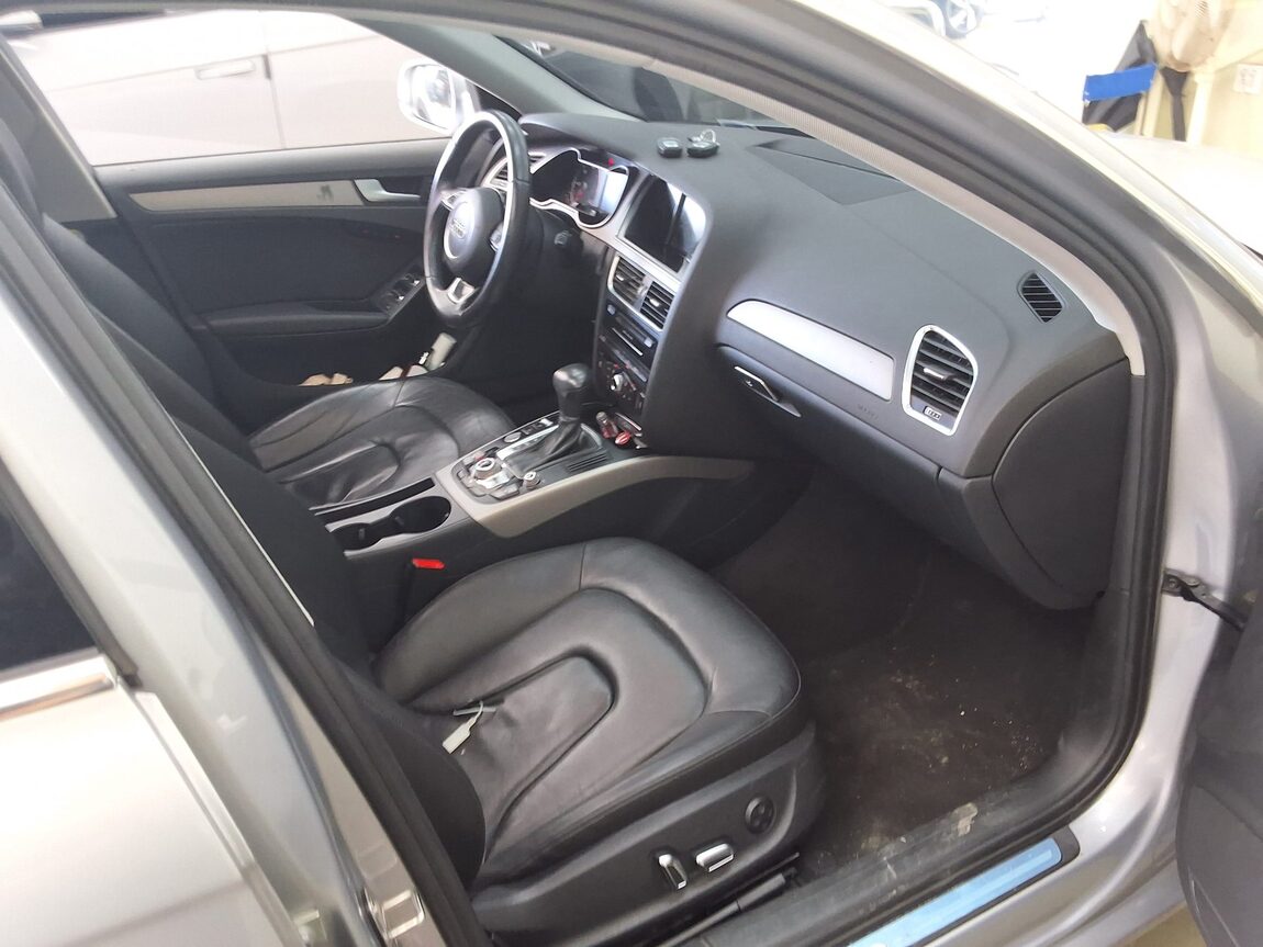 AUDI A4 (4TH GEN) 30 TDI DYNAMIC 2015 - zdjęcie 15