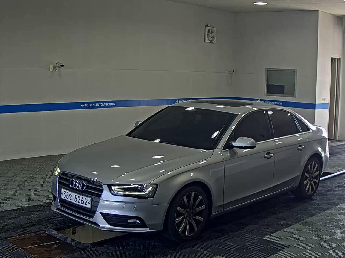 AUDI A4 (4TH GEN) 30 TDI DYNAMIC 2015 - zdjęcie 2