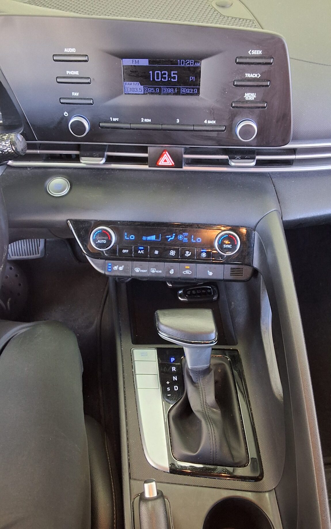 HYUNDAI AVANTE (CN7) 1.6 LPI RENTAL CAR SMART 2022 - zdjęcie 18