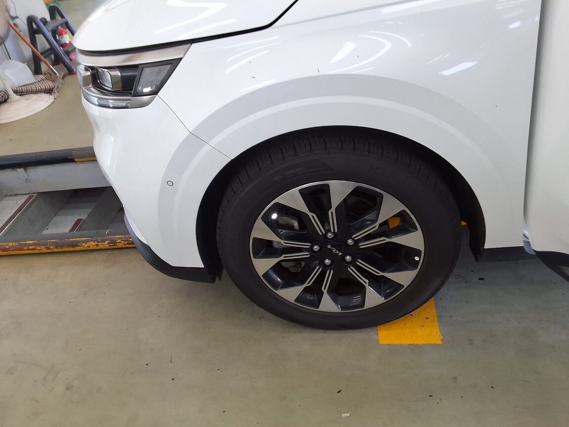 KIA NEW CARNIVAL (KA4) 9-SEATER DIESEL SIGNATURE 2023 - zdjęcie 22