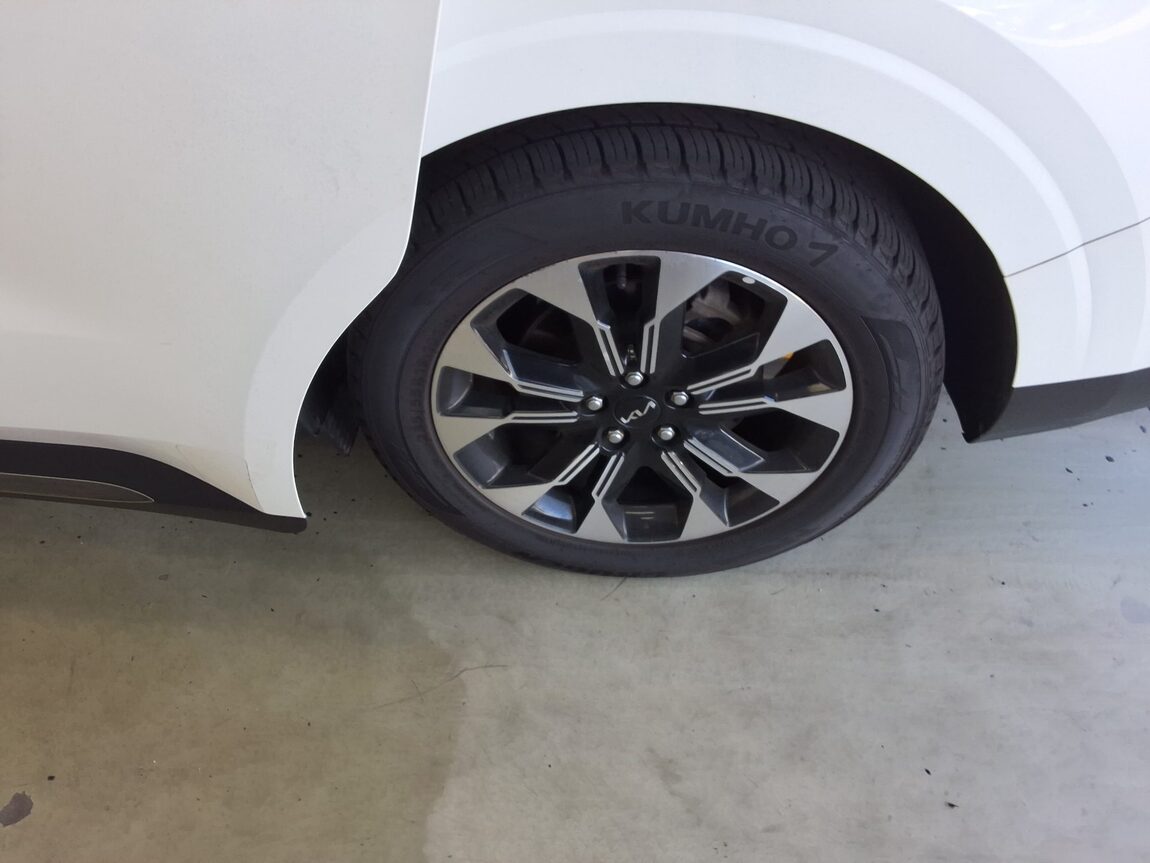 KIA NEW CARNIVAL (KA4) 9-SEATER DIESEL SIGNATURE 2023 - zdjęcie 23