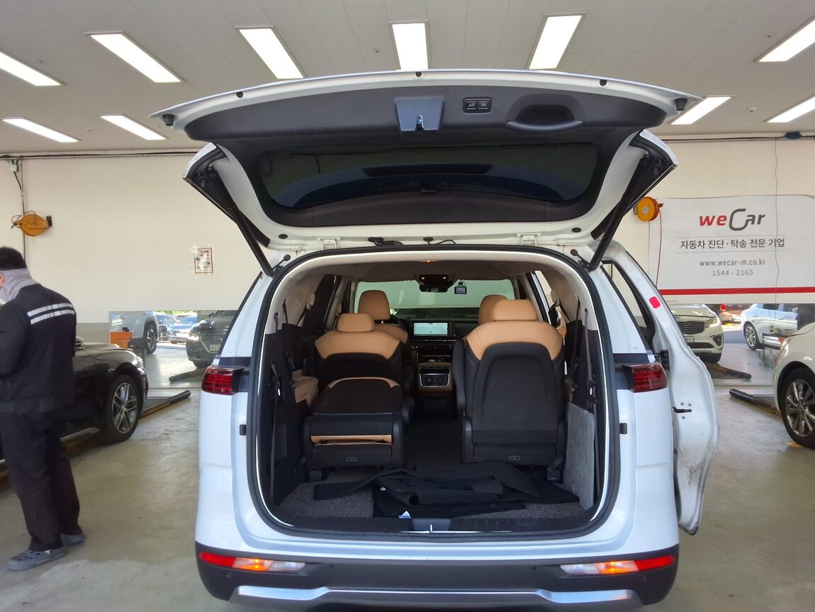 KIA NEW CARNIVAL (KA4) 9-SEATER DIESEL SIGNATURE 2023 - zdjęcie 16