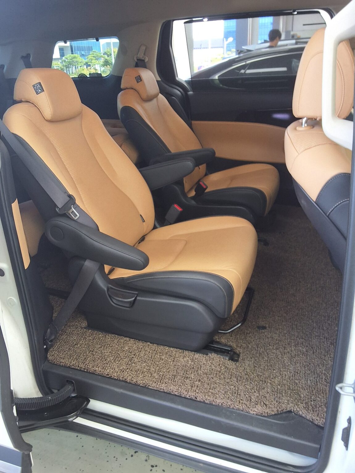 KIA NEW CARNIVAL (KA4) 9-SEATER DIESEL SIGNATURE 2023 - zdjęcie 14