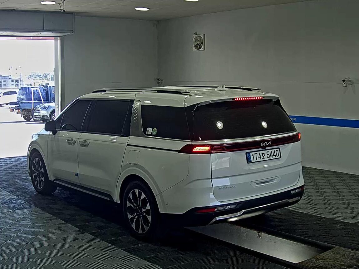 KIA NEW CARNIVAL (KA4) 9-SEATER DIESEL SIGNATURE 2023 - zdjęcie 6