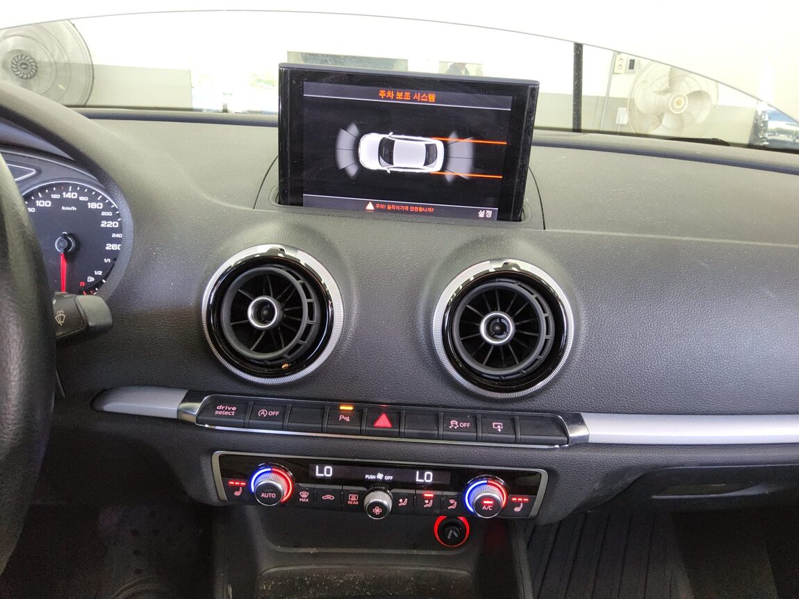 AUDI A3 (3RD GEN) 2.0 TDI DYNAMIC 2014 - zdjęcie 18