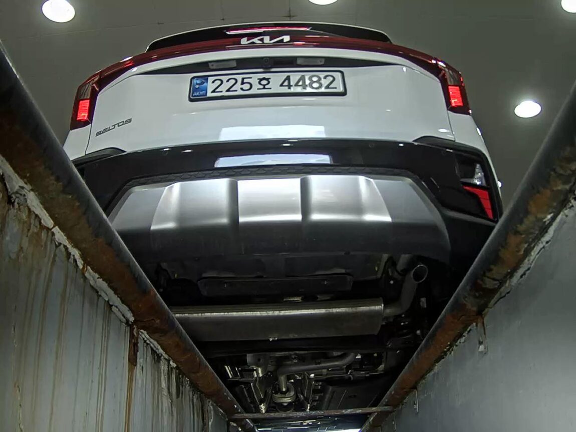 KIA THE NEW SELTOS 2.0 GASOLINE 2WD PRESTIGE 2025 - zdjęcie 8
