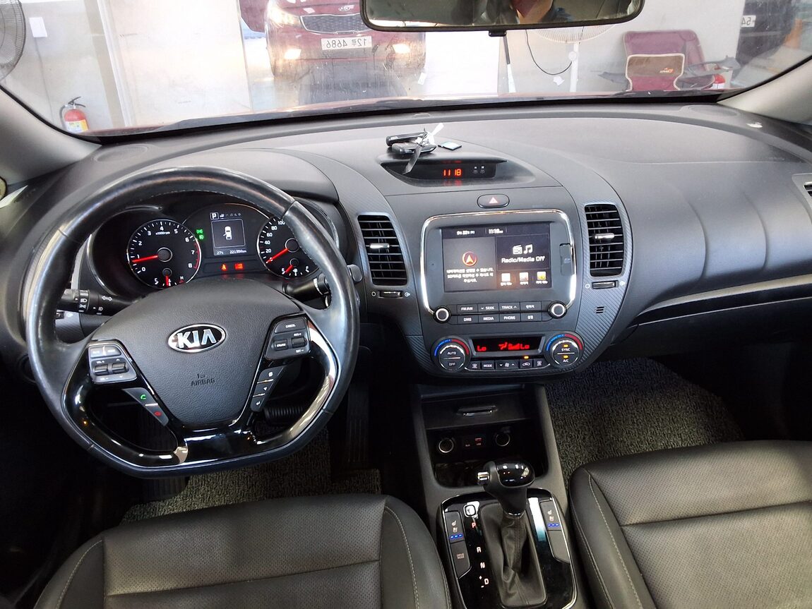 KIA THE NEW K3 1.6 GDI PRESTIGE 2017 - zdjęcie 11