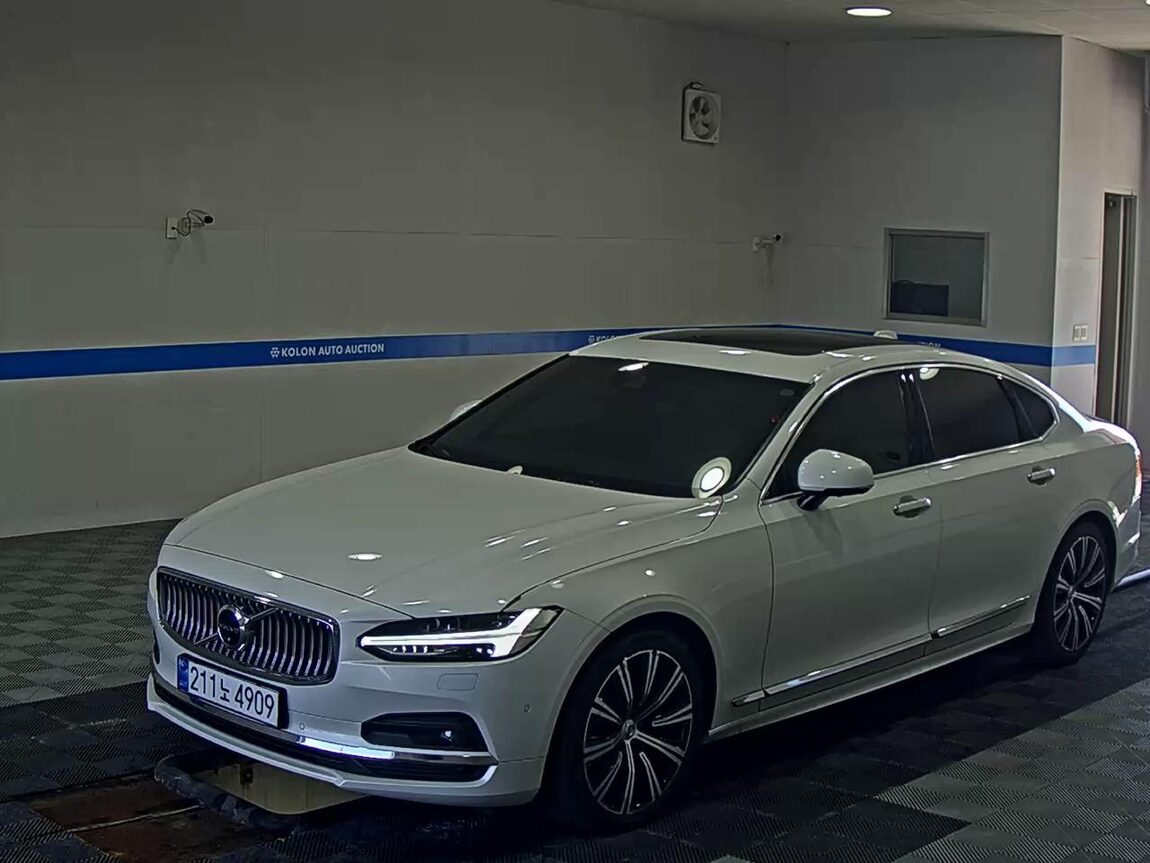VOLVO THE NEW S90 B5 INSCRIPTION 2021 - zdjęcie 2