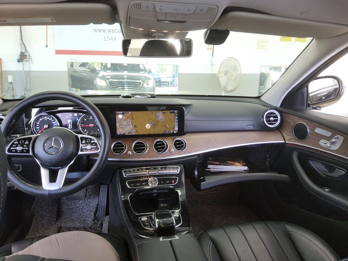 MERCEDES-BENZ E-CLASS (5TH GEN) E220d 4MATIC EXCLUSIVE 2019 - zdjęcie 11