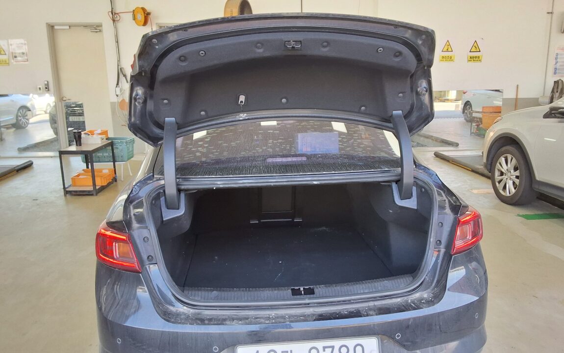 RENAULT (SAMSUNG) SM6 2.0 GDe LE 2016 - zdjęcie 15