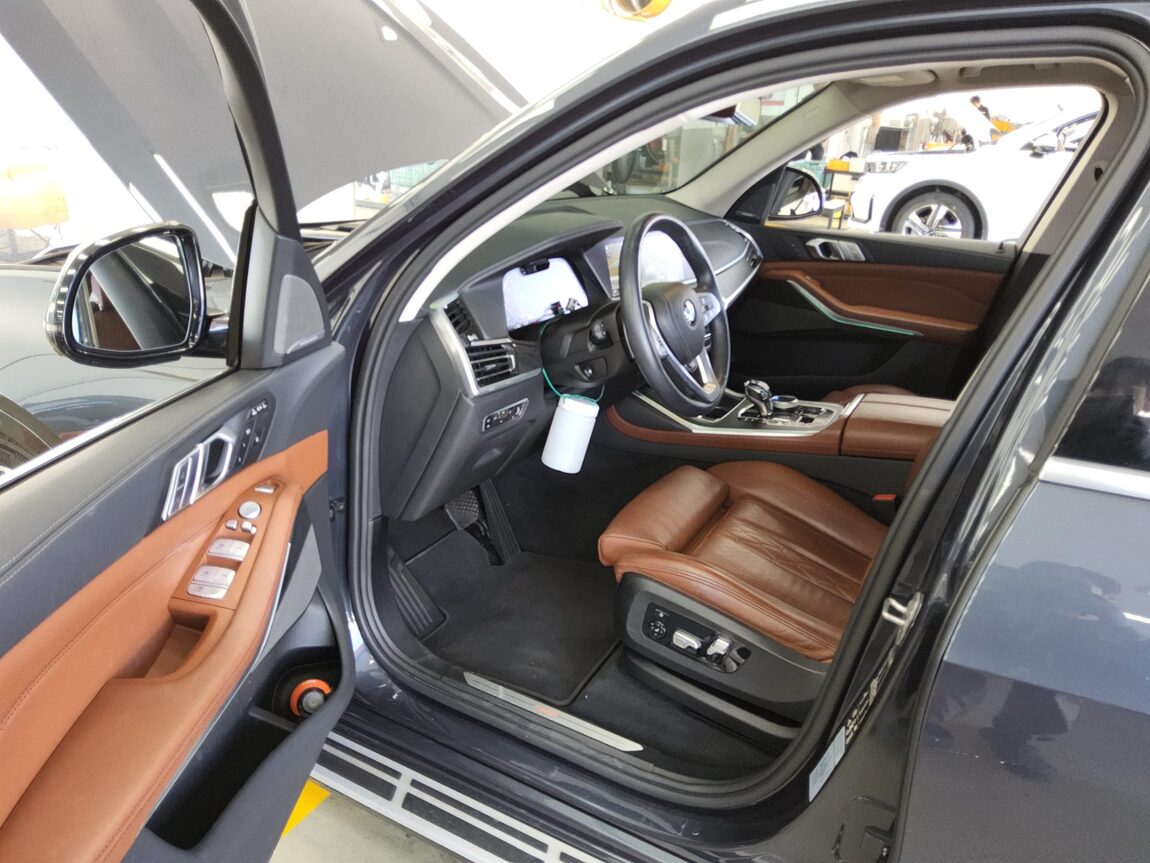 BMW X7 40i xDRIVE DESIGN PURE 6-SEATER 2022 - zdjęcie 10