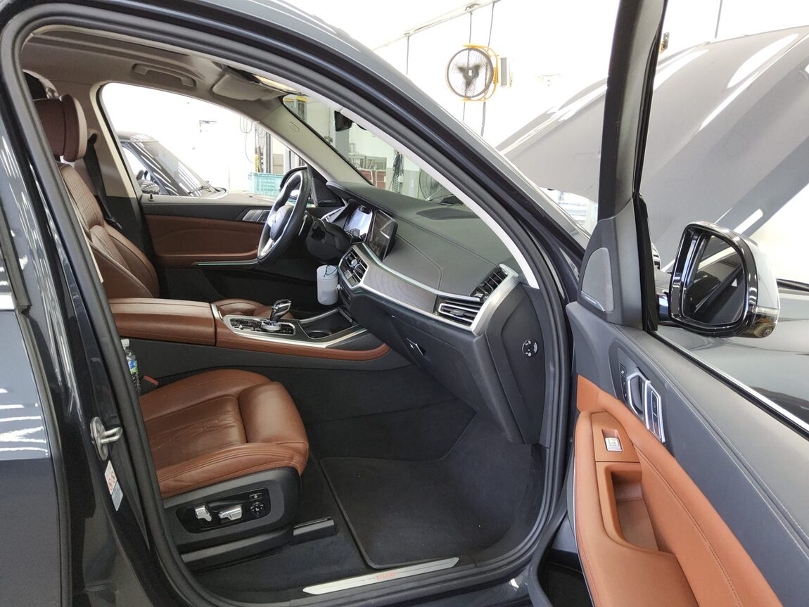 BMW X7 40i xDRIVE DESIGN PURE 6-SEATER 2022 - zdjęcie 14